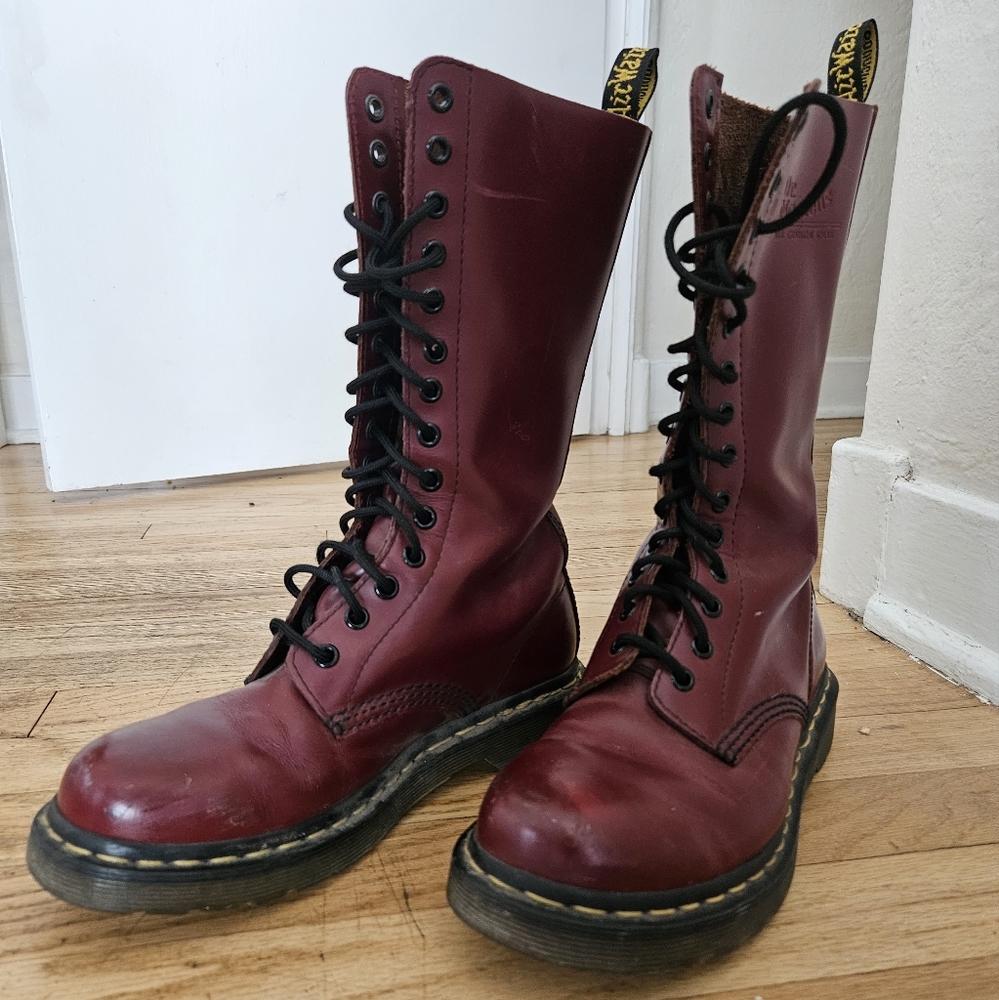 Dr. Martens 1914 boots US 7